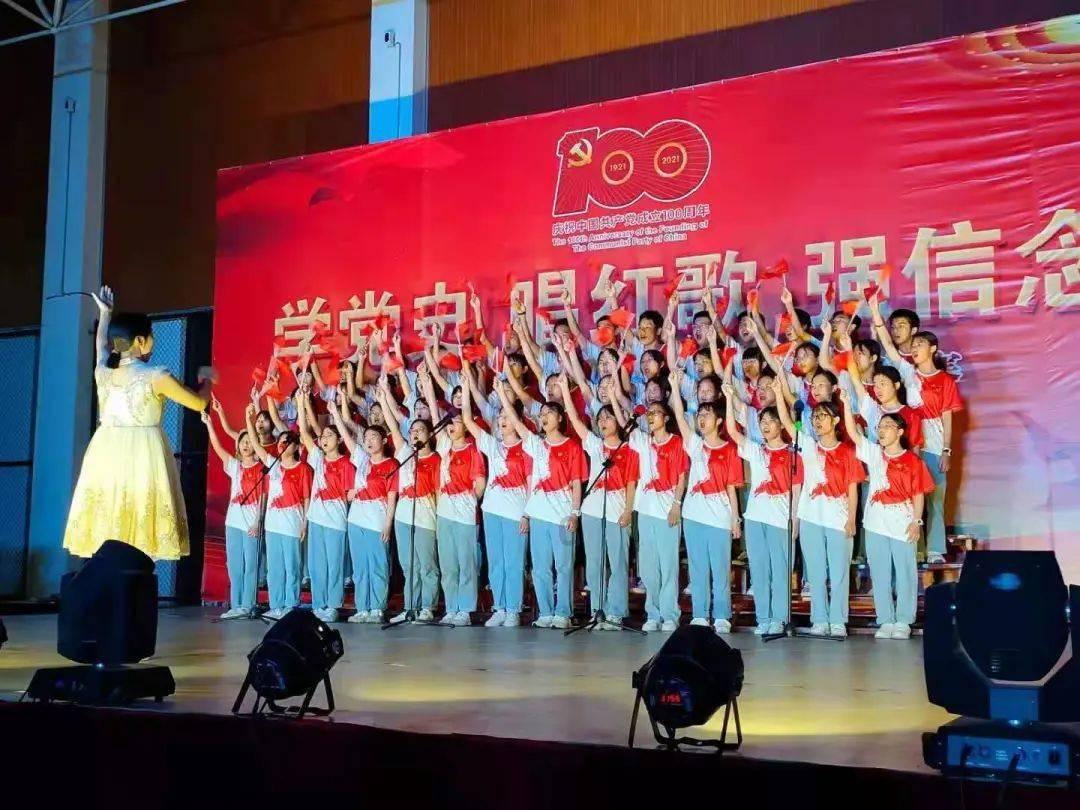 逃离宽敞的健身房